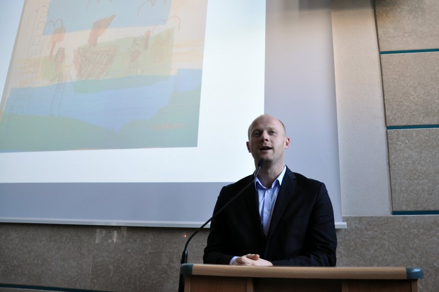 Przemawia Wiceprezydent Gdyni Bartosz Bartoszewicz / fot. Dorota Nelke
