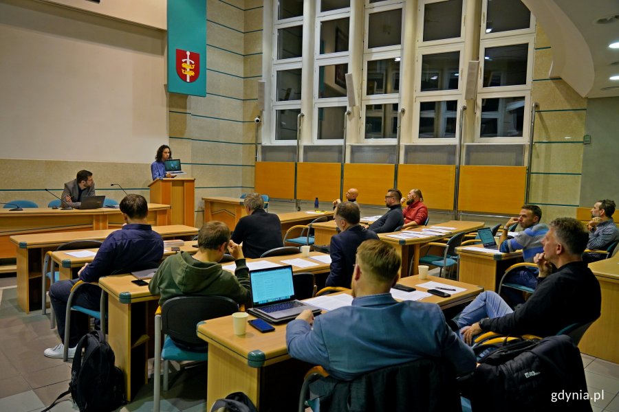 Rada ds. Mężczyzn w Gdyni podczas drugiego spotkania, które odbyło się w sali obrad Rady Miasta 