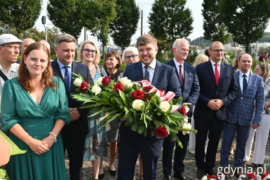 Na zdjęciu (od lewej): Aleksandra Kosiorek, prezydent Gdyni, Agnieszka Tokarska, radna Gdyni, Joanna Zielińska, radna Gdyni, Sławomir Rybicki, senator, Emil Rojek, wicewojewoda pomorski (fot. Magdalena Starnawska)