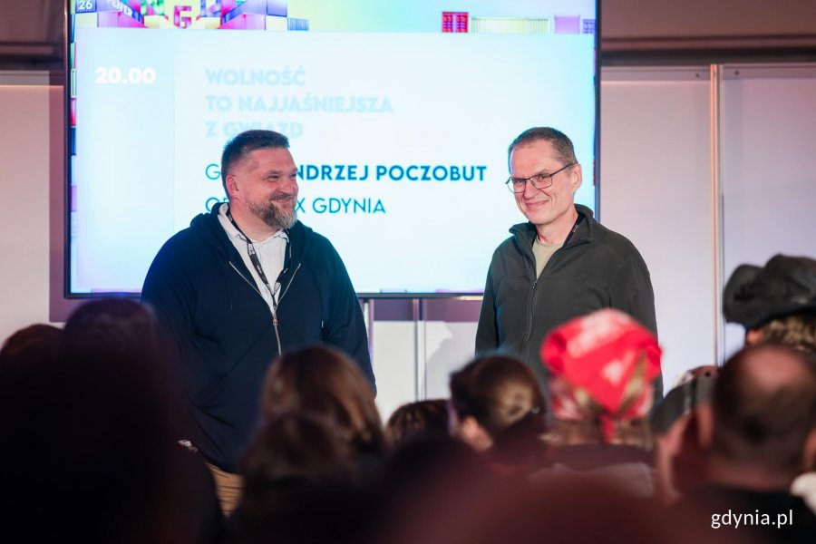 Andrzej Poczobut &ndash; dziennikarz i działacz Związku Polak&oacute;w na Białorusi i Tadeusz Szemiot &ndash; przewodniczący Rady Miasta Gdyni podczas debaty &bdquo;Wolność to najjaśniejsza z gwiazd&rdquo;, kt&oacute;ra odbyła się w strefie NGO na Open'er Festivalu