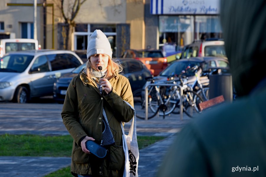 Targowisko w Orłowie po zmianach - na zdj. Monika Domańska ze stowarzyszenia Traffic Design, fot. Kamil Złoch