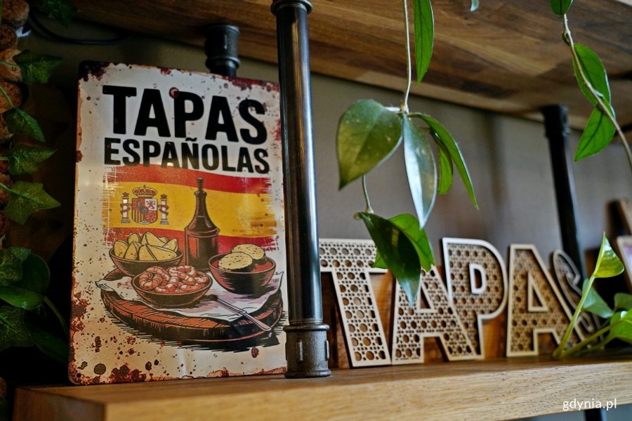 Wystr&oacute;j jednej z sal w restauracji Tapas Barcelona 