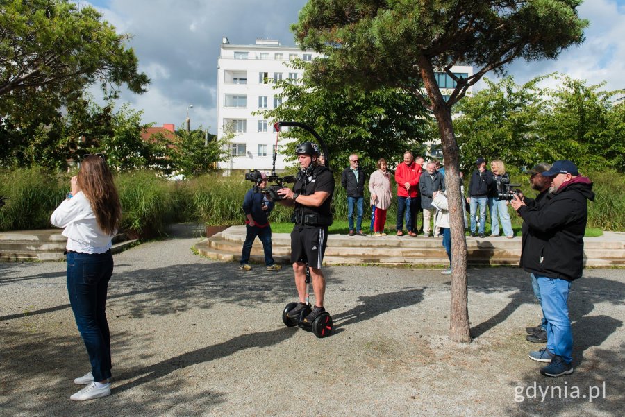 Kolejne ujęcia przetrenowane. Pr&oacute;ba generalna na Skwerze Plymouth (fot. Paweł Budziński)