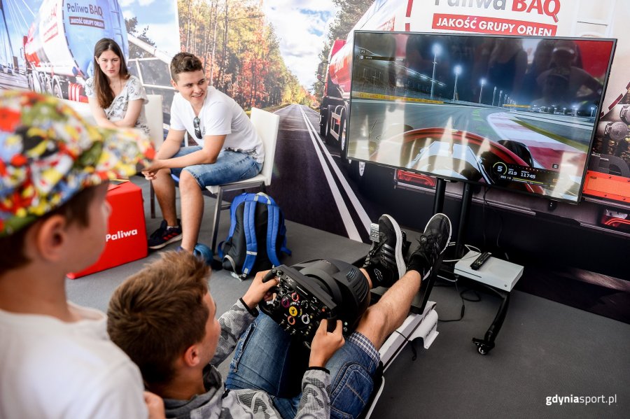 Gdynia znalazła się w centrum motoryzacyjnej Polski - wszystko za sprawą Verva Street Racing Gdynia 2019 // fot. Dawid Linkowski