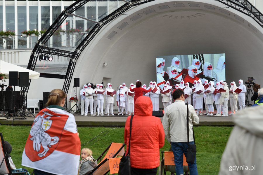 Koncert "Volnego Choru" w muszli koncertowej w Gdyni. Fot. Karolina Szypelt