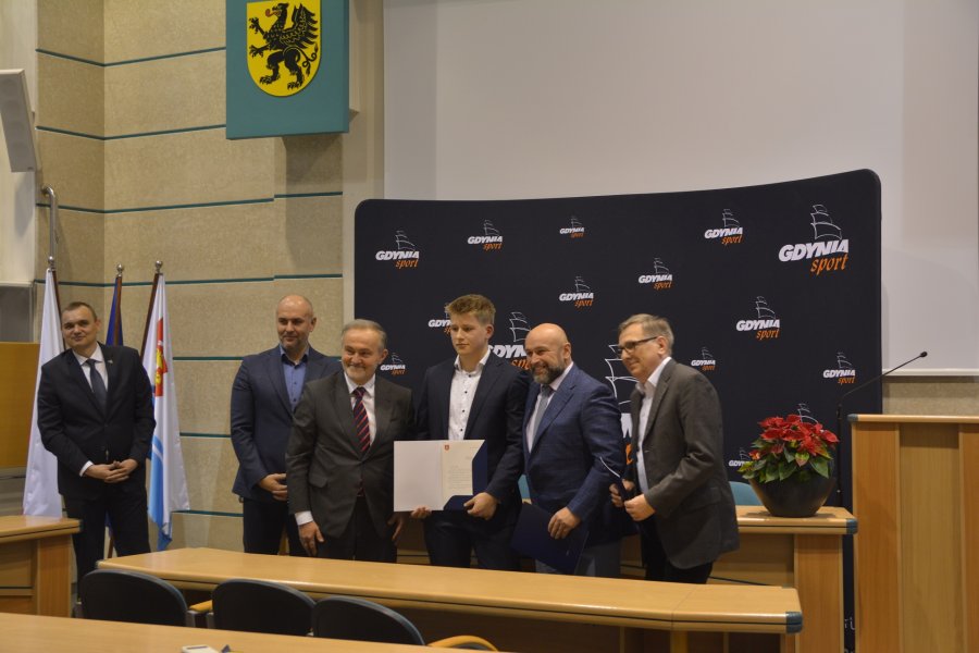 Wręczenie nagród prezydenta dla 21 sportowców za  osiągnięcia w drugim półroczu 2019 roku // fot. Dawid Kowalski 