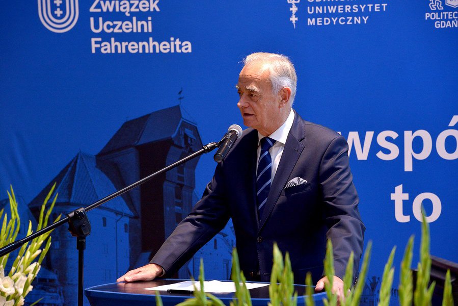 dr Zbigniew Canowiecki - przewodniczący Konwentu Gospodarczego Uczelni Fahrenheita i prezydent Pracodawców Pomorza podczas posiedzenia Konwentu Gospodarczego Uczelni Fahrenheita // fot. Krzysztof Krzempek/Politechnika Gdańska