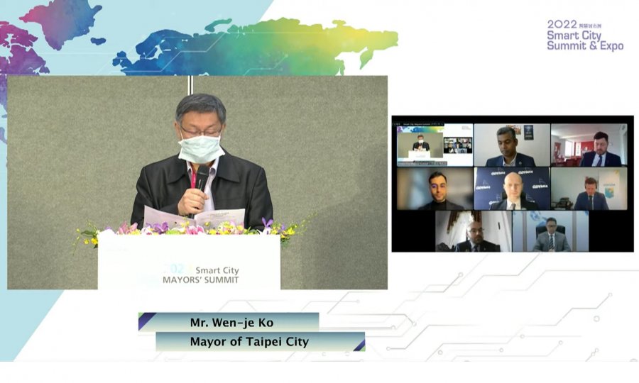 Spotkanie otworzył widoczny na zdjęciu burmistrz 9 milionowej aglomeracji jaką jest Tajpej, Ko Wen-je // fot. kadr z transmisji online