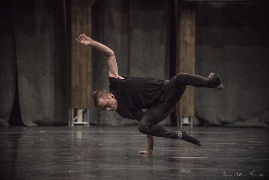 Przygotowania do premiery Wiedźmina w Teatrze Muzycznym fot. Przemysław Burda
