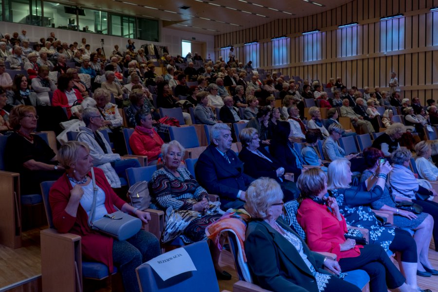 Inauguracja roku akademickiego Gdyńskiego Uniwersytetu Trzeciego Wieku // fot. Aleksander Trafas