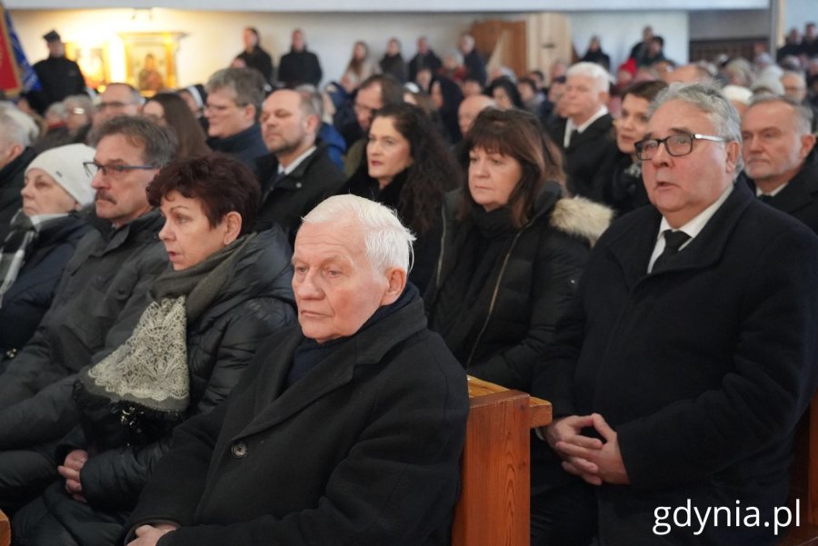 W uroczystościach wzięli udział również: były prezydent Gdyni Wojciech Szczurek wraz z byłą wiceprezydent Gdyni Katarzyną Gruszecką-Spychałą (fot. Magdalena Starnawska)