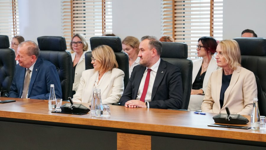 Podpisanie umowy w Urzędzie Marszałkowskim Wojew&oacute;dztwa Pomorskiego