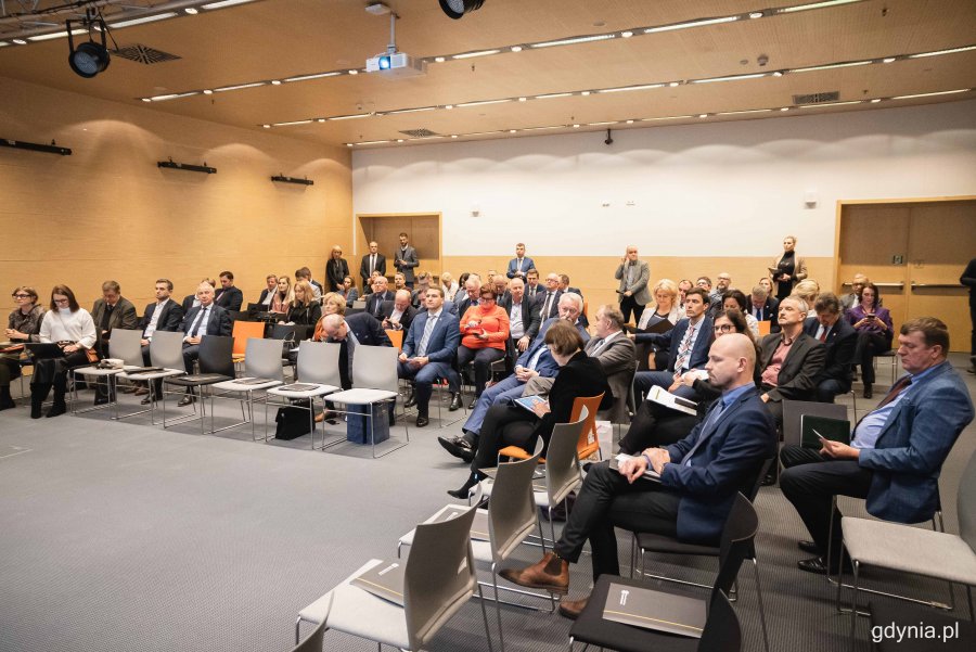 Posiedzenie rady i walne zgromadzenie członków Obszaru Metropolitalnego Gdańsk-Gdynia-Sopot w Pomorskim Parku Naukowo-Technologicznym Gdynia, fot. Kamil Złoch