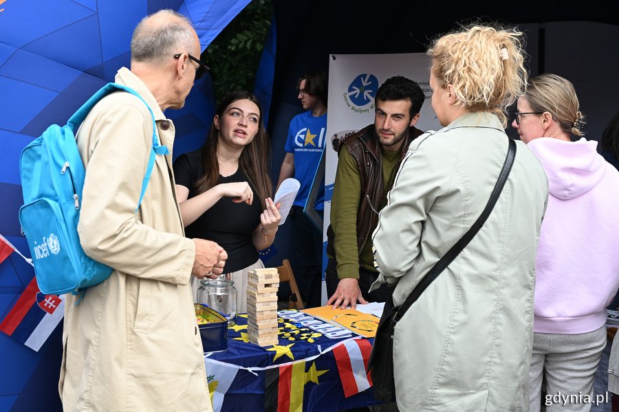 Piknik Europejski na Placu Wolnej Ukrainy w Gdyni (fot. Michał Puszczewicz)