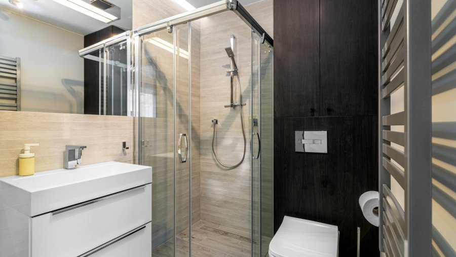 Gdynia Redłowo - Apartamenty Park Technologiczny,  łazienka w jednym z apartament&oacute;w