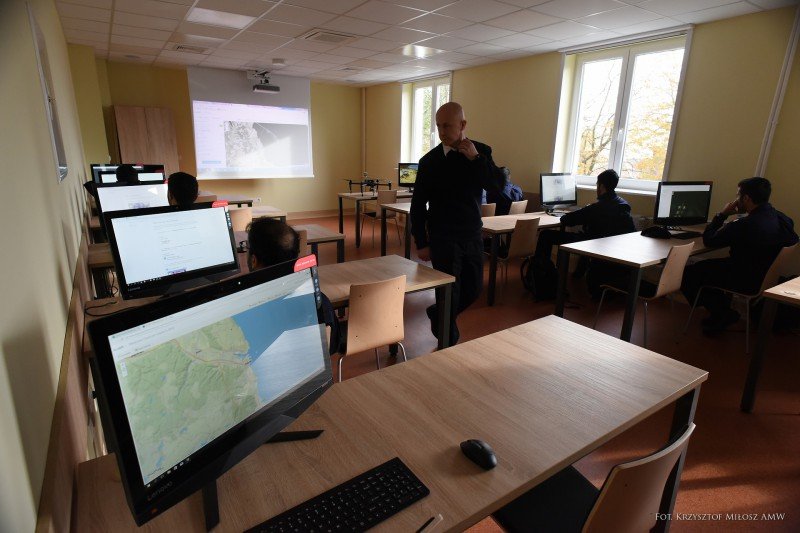 Laboratorium Militarnych Systemów Informacji Przestrzennej Akademii Marynarki Wojennej w Gdyni // fot. Krzysztof Miłosz, mat. prasowe AMW