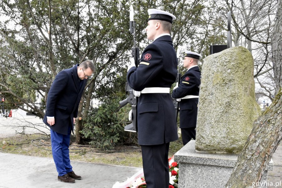 W imieniu władz Gdyni kwiaty złożył Wiceprezydent Marek Łucyk