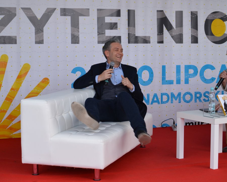 Nadmorski Plener Czytelniczy 2017 spotkanie z Robertem Biedroniem, fot. Katarzyna Soszyńska