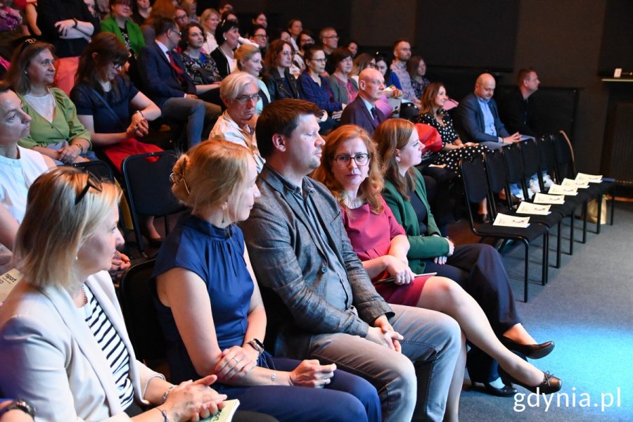 Na zdj. m.in.: prezydent Gdyni Aleksandra Kosiorek, dyrektorka Biblioteki Gdynia Natalia Gromow i dyrektorka Gdyńskiego Centrum Kultury Beata Nawrocka