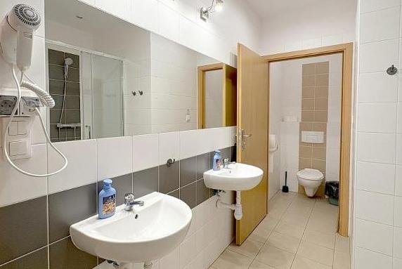 Hala Hostel jedna z łazienek