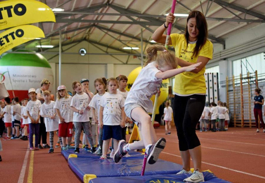 Monika Pyrek Camp w hali lekkoatletycznej Gdyńskiego Centrum Sportu, fot. Kamil Złoch