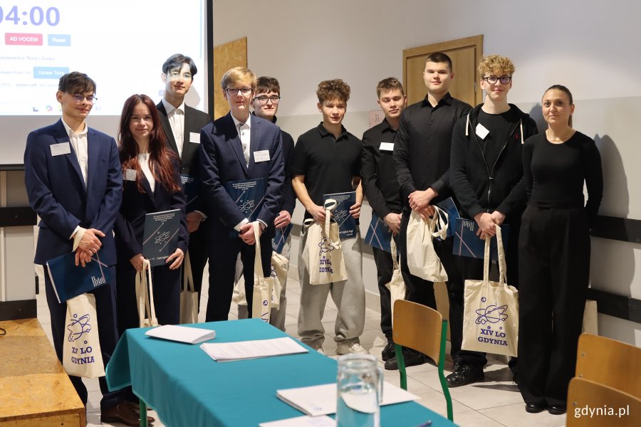 Gdyńskie Mistrzostwa Debat Oksfordzkich o Puchar Kopernika 2025 w XIV LO, na zdjęciu (fot. Katarzyna Balcerzak)