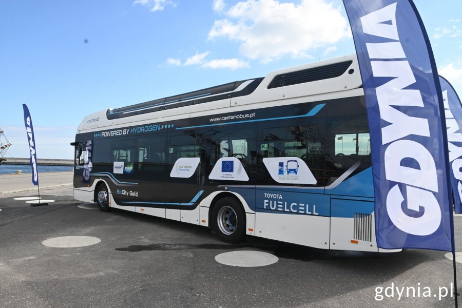 Konferencja prasowa dotycząca testów autobusu wodorowego Caetano na ulicach Gdyni, fot. Magdalena Śliżewska