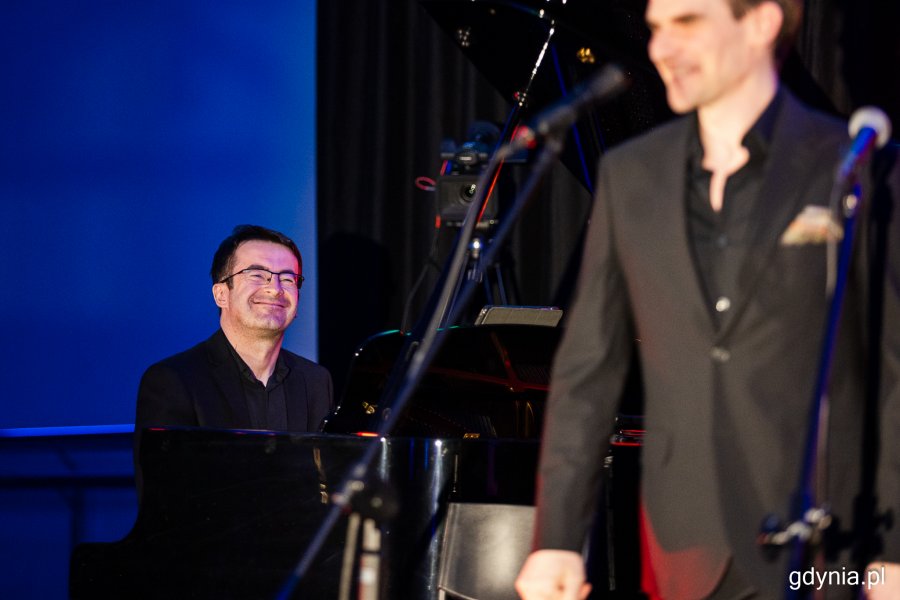 Po tr&oacute;jmiejskim trio wystąpił duet Wojciech Myrczek & Bogusław Kaczmar.