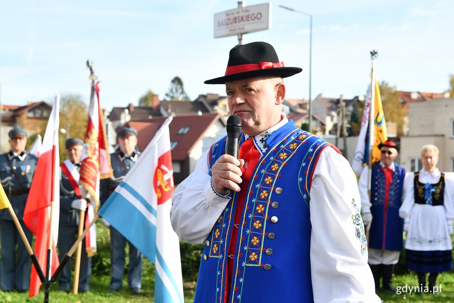 Uroczystość nadania placowi przy ul. Starodworcowej na Wielkim Kacku imienia 66. Kaszubskiego Pułku Piechoty // fot. Michał Puszczewicz