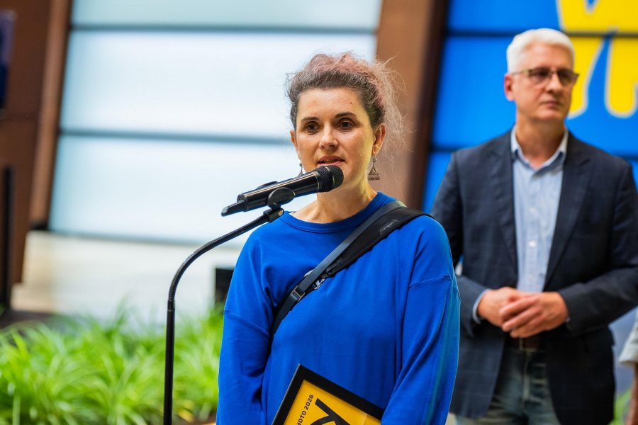 Fotografka Małgorzata Szura-Piwnik przemawiająca podczas gali Gdańsk Press Photo 2026 