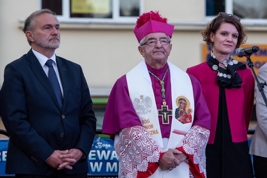 W obchodach Dnia Papieskiego uczestniczyli: prezydent Wojciech Szczurek i wiceprezydent Katarzyna Gruszecka-Spychała // fot. Dawid Linkowski