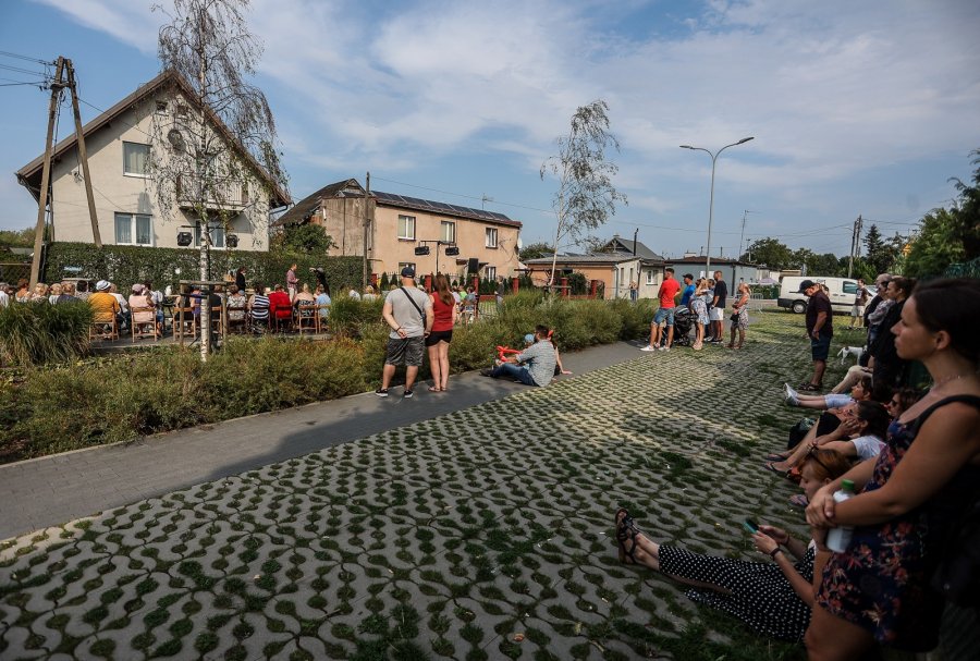 Spektakl teatru Gdynia Główna w ogrodzie deszczowym  // mat. Laboratorium Innowacji Społecznych