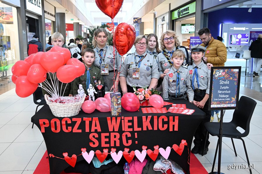 Harcerze, wolontariusze WOŚP.