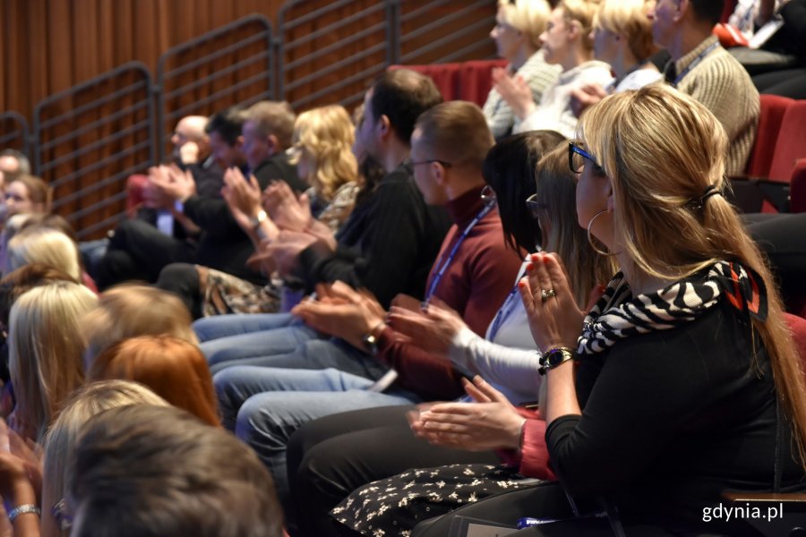 Oficjalne rozpoczęcie imprezy "Spotkajkmy się w Gdyni" odbyło się w Teatrze Muzycznym im. Danuty Baduszkowej /fot. Paweł Kukla