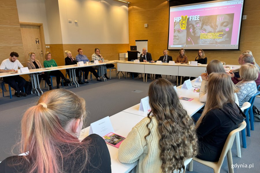 Okrągły Stół „HPV Free” w Gdyni – wspólna rozmowa o zdrowiu młodzieży (fot. Katarzyna Balcerzak)