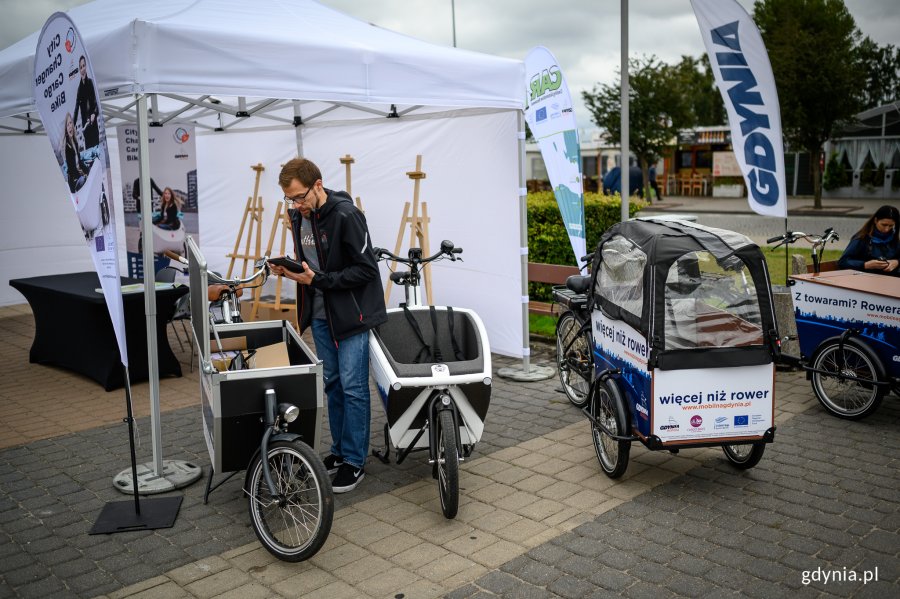 Dzień Elektromobilności w Gdyni // fot. Dawid Linkowski