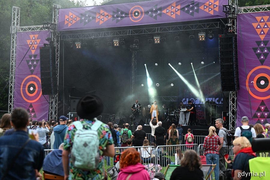 Kefaya i Elaha Soroor podczas występu na 20. edycji festiwalu Globaltica 