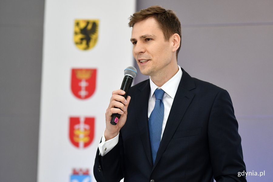 Galę rozdania nagród otworzył Jakub Płażyński - syn patrona nagrody i przewodniczący jury // fot. Michał Puszczewicz