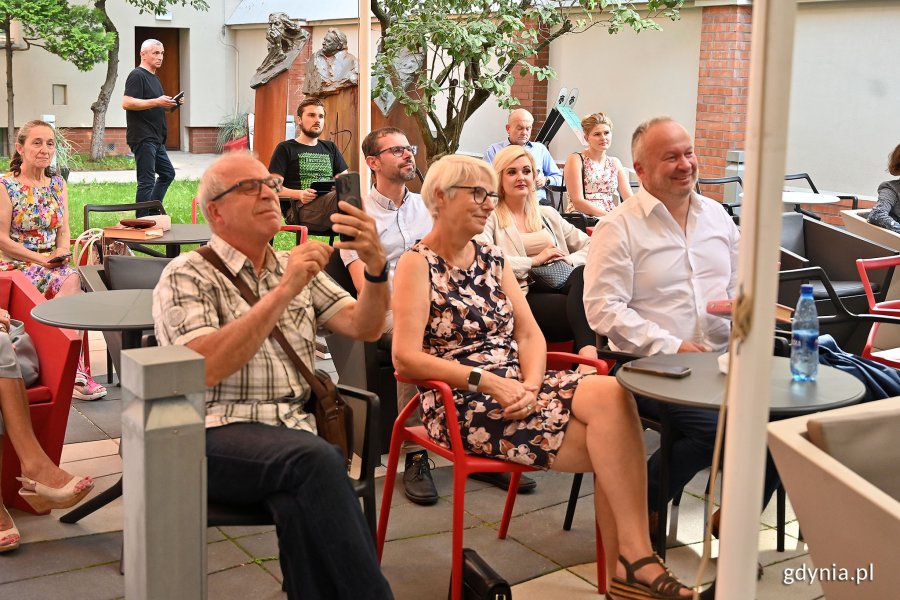 Narodowe Czytanie w Konsulacie Kultury w Gdyni. Fot. Michał Puszczewicz