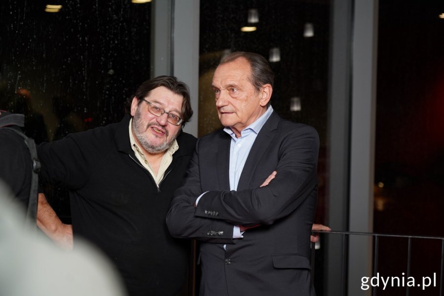 Scenograf Przemysław Kowalski i aktor Wojciech Wysocki rozmawiają podczas wydarzenia w GCF-ie