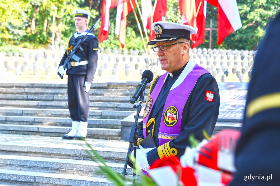 Uroczystości upamiętniające 80. rocznicę wybuchu II wojny światowej na cmentarzu w Redłowie, fot. Michał Puszczewicz