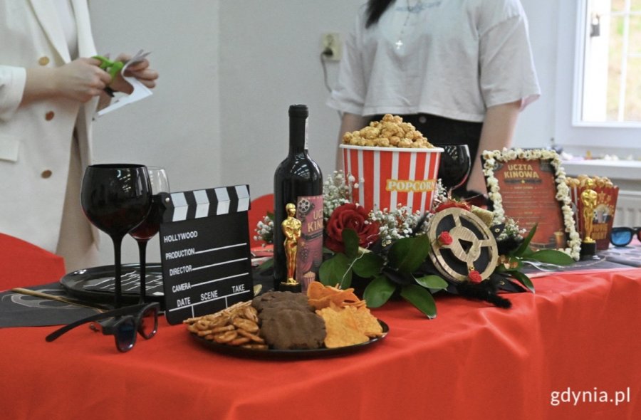 Kompozycje stworzone przez uczennice i uczni&oacute;w (fot. Magdalena Starnawska)