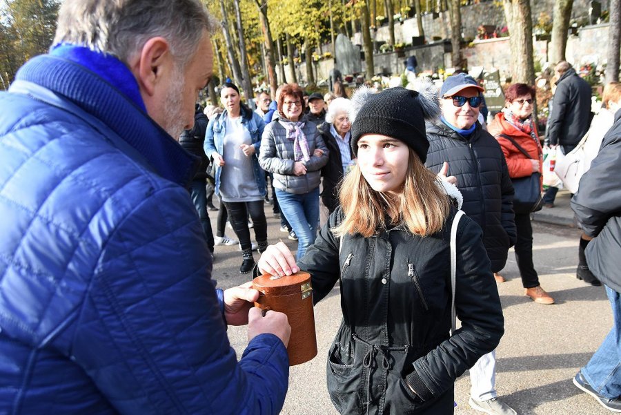 W Gdyni tradycyjnie odbywa się zbiórka pieniędzy na rzecz Hospicjum imienia św. Wawrzyńca, fot. M. Puszczewicz