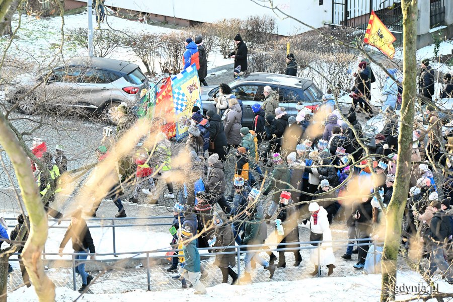 Orszak Trzech Kr&oacute;li na ulicach Gdyni 