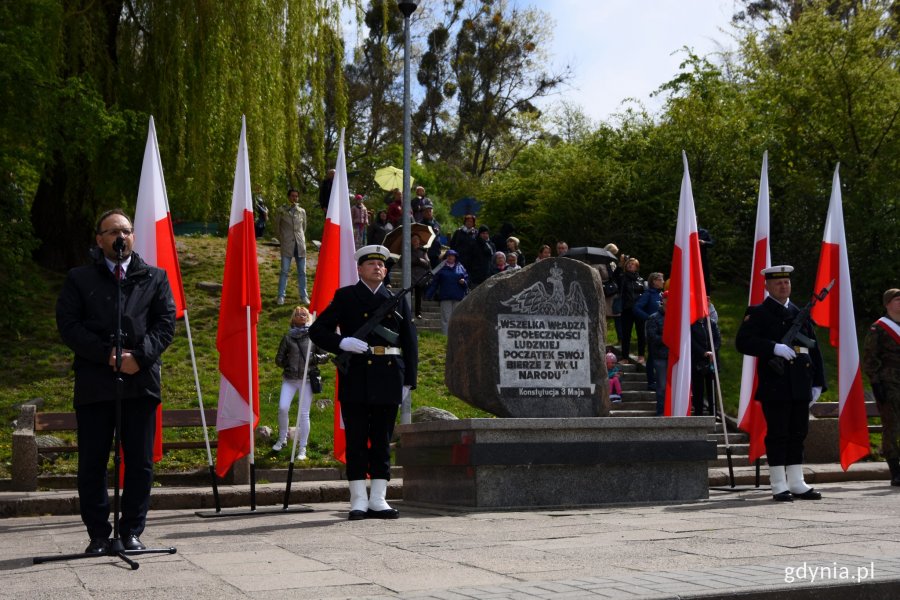 Okolicznościowe przemówienie wygłosił Andrzej Bień - wiceprzewodniczący Rady Miasta Gdyni // fot. Paweł Kukla