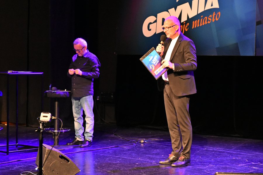 Niedzielny finał Ladies' Jazz Festival w Gdyni - wiceprezydent Gdyni Michał Guć, fot. Kamil Złoch
