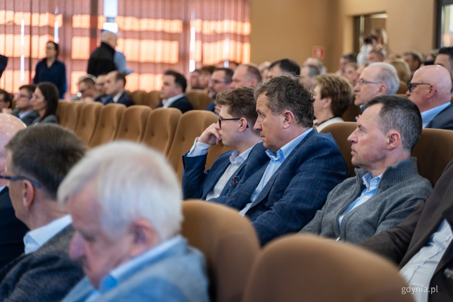 Wyjazdowe posiedzenie Pomorskiego Zespołu Parlamentarnego i wojew&oacute;dzkiego zespołu z samorządowcami i przedsiębiorcami w Wejherowie (fot. Kamil Złoch)