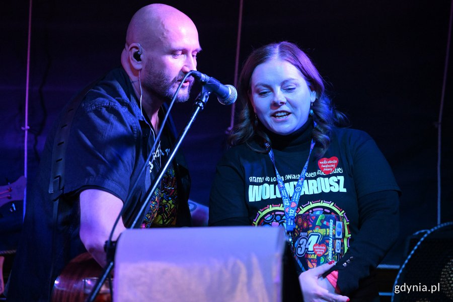 Na scenie Contrastu zagrał zesp&oacute;ł Trzy Majtki. Do występu dołączyła prezydent Gdyni, Aleksandra Kosiorek