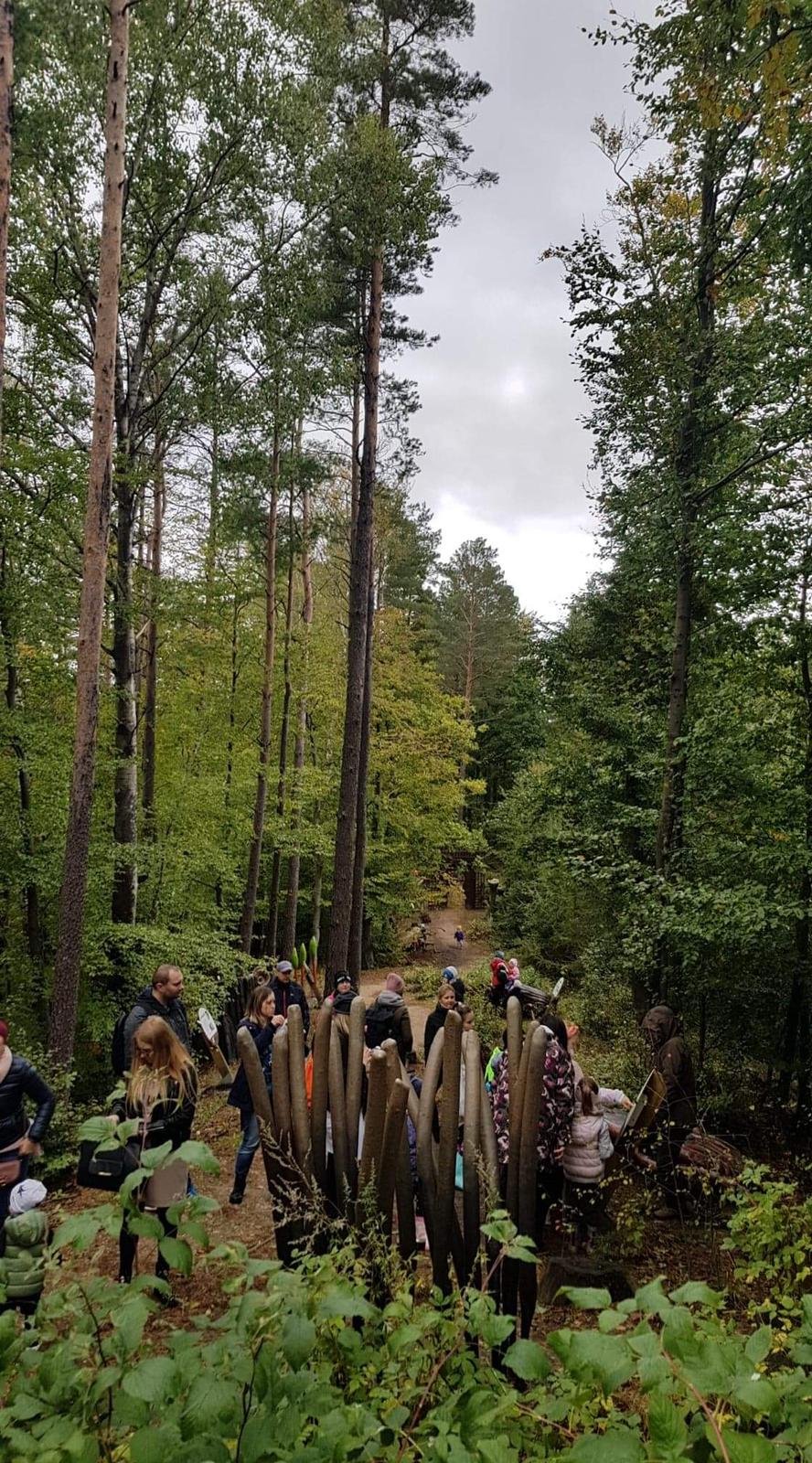 Spacer z leśnikami w ramach Dnia Rodzeństwa w Gdyni // fot. Gdynia Rodzinna