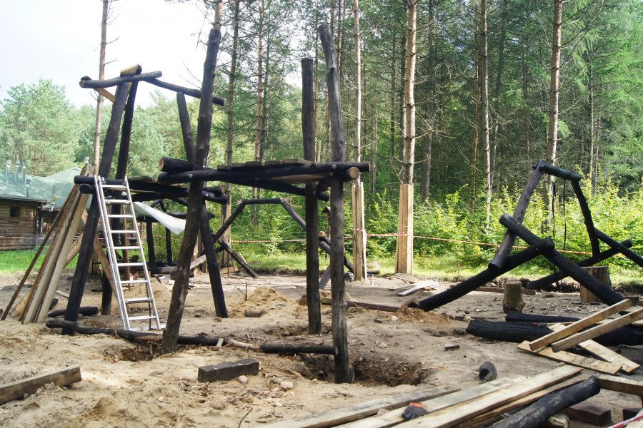 Drewniany plac zabaw //fot. Joanna Bloch-Orłowska